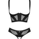 A further look at the Chic Amoria black crotchless set