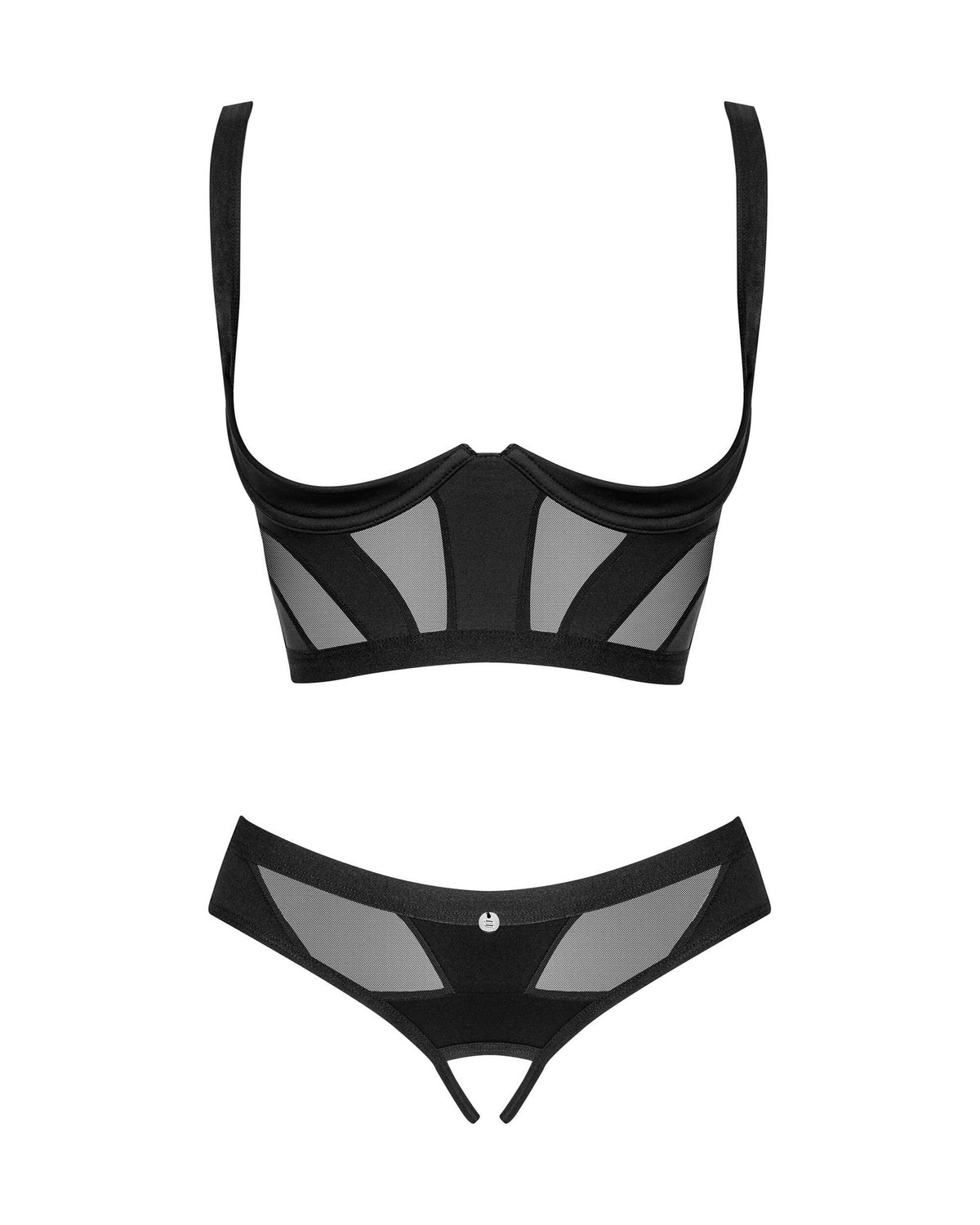 A further look at the Chic Amoria black crotchless set