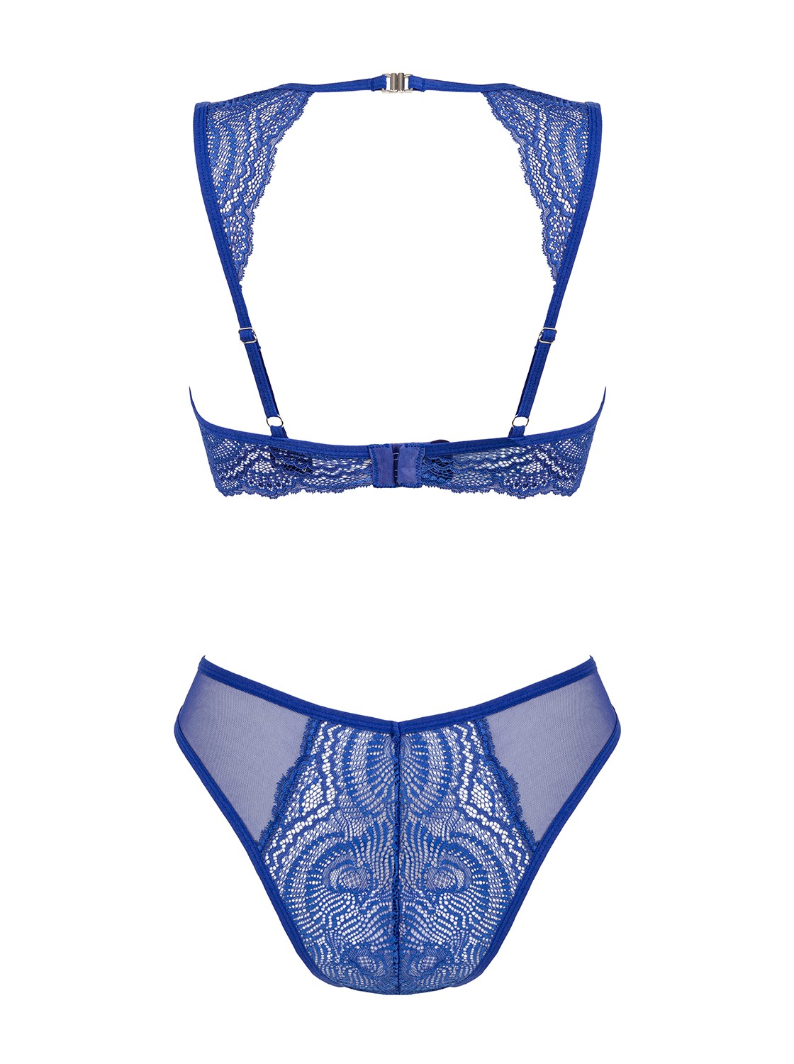 A further look at the Giselia blue lace bra and panties set