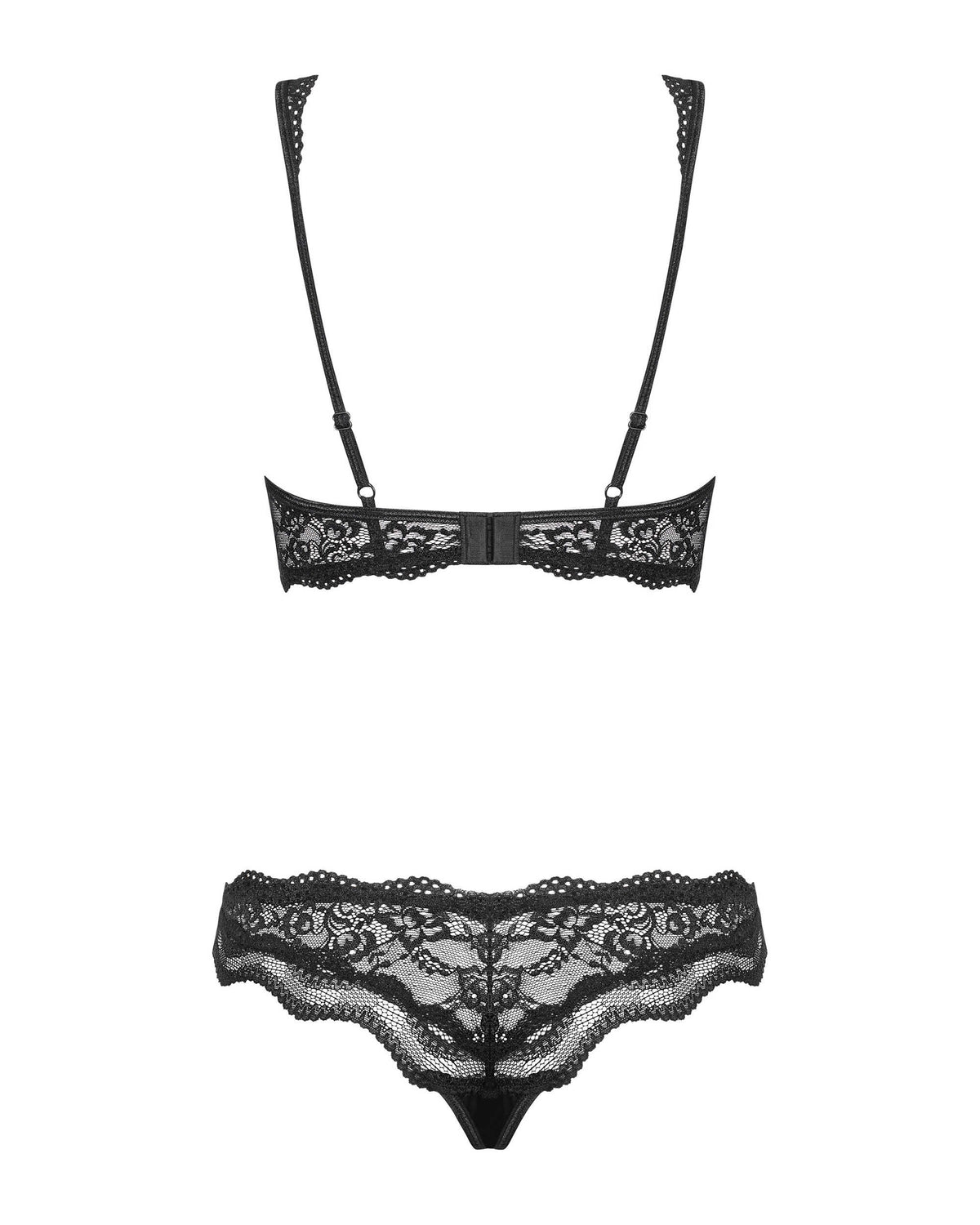 A further look at the Luvae black lace bra and thong set